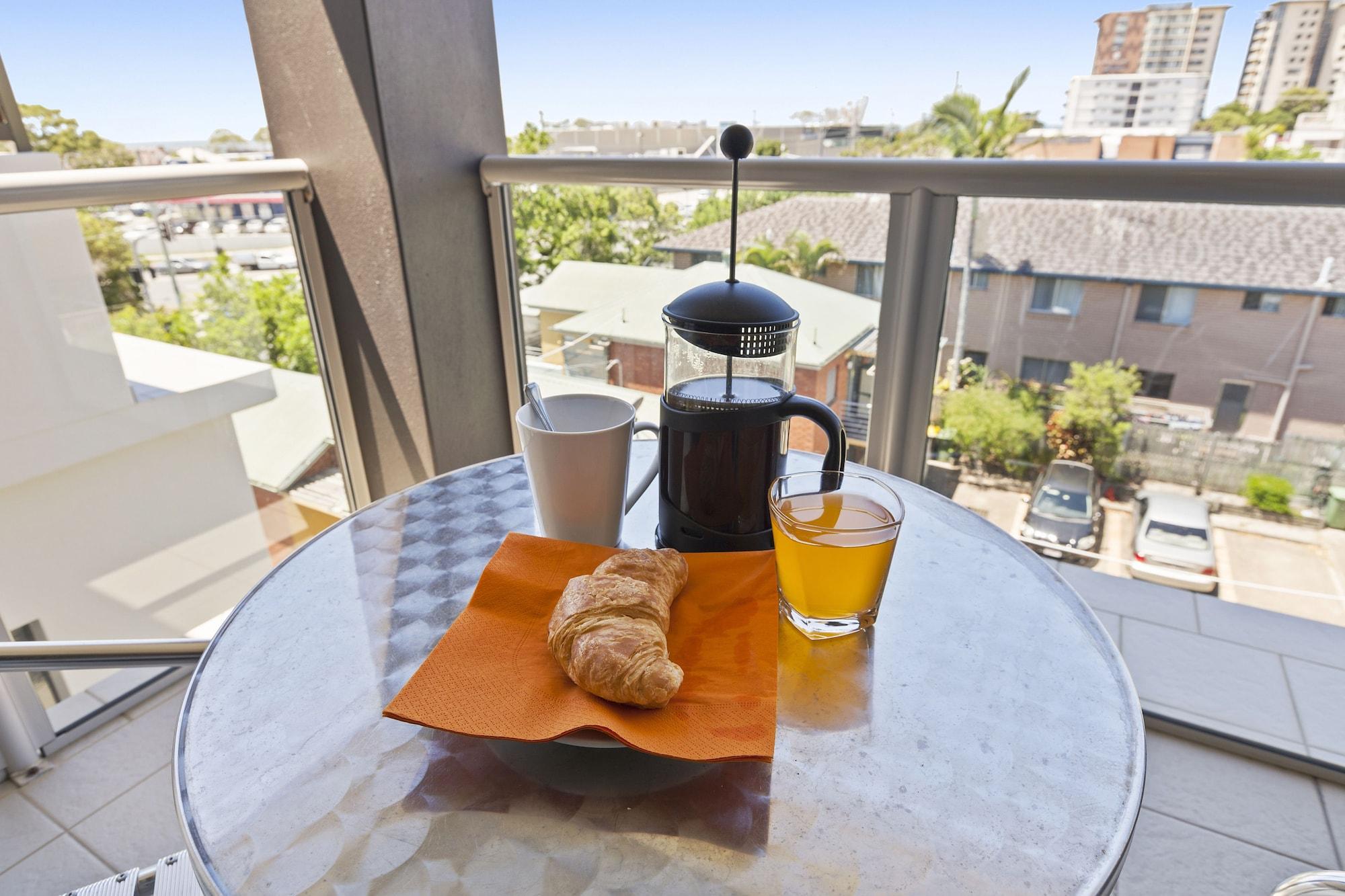 La Vida On Anzac Aparthotel Redcliffe Εξωτερικό φωτογραφία