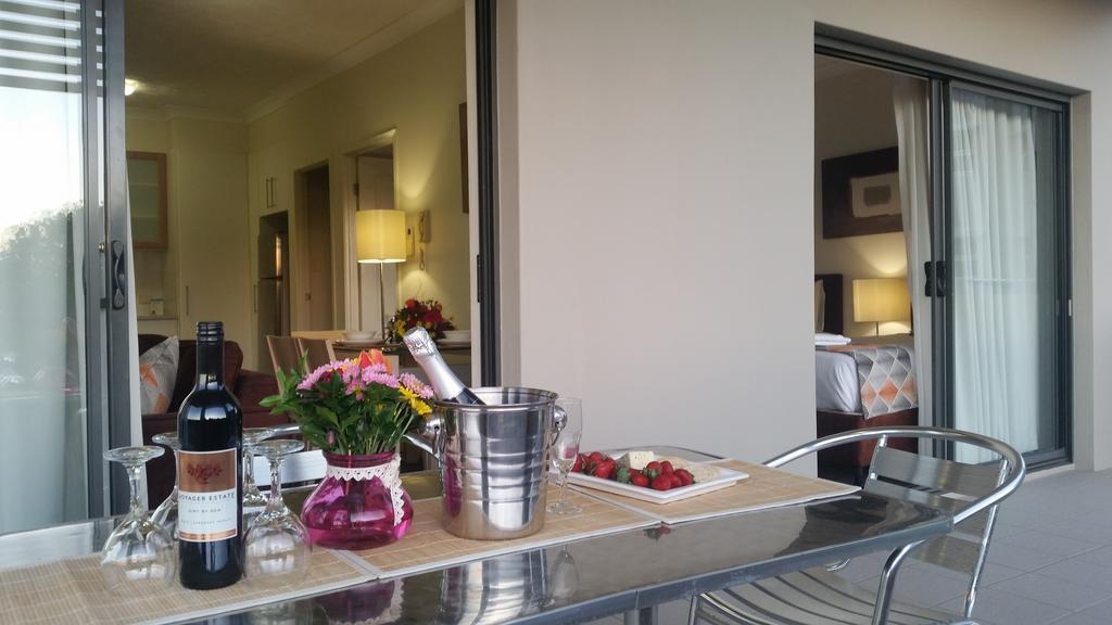La Vida On Anzac Aparthotel Redcliffe Εξωτερικό φωτογραφία